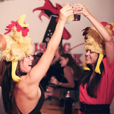Rising Cock Party Hostel Lagos Zewnętrze zdjęcie